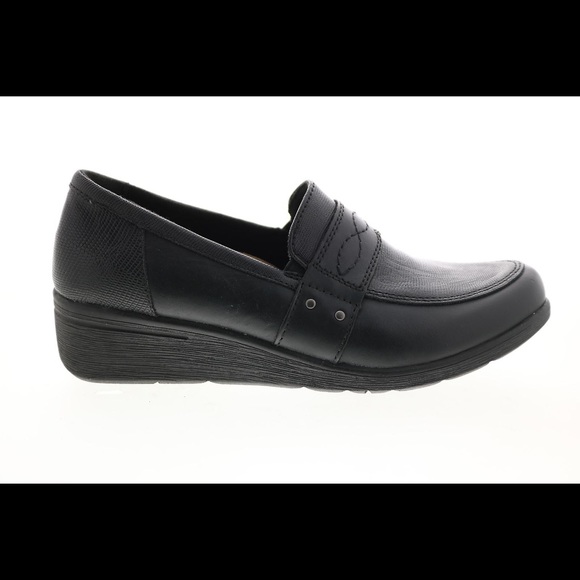 🌸 2 x $30 🌸 Brand new, never worn Earth Origins Shoes - Picture 4 of 7